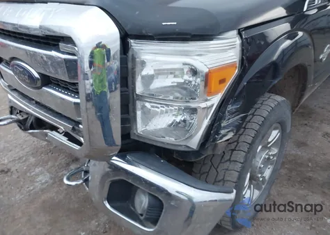 2015 Ford F-250 Lariat z USA, uszkodzony, nr VIN 1FT7W2BT3FED06542